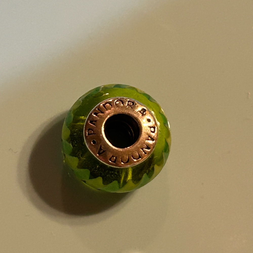 Pandora Vibrant Green Zigzag Charm - Picture 2 of 7